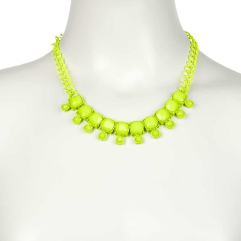 10/$25🦋 T&J Designs Bright Yellow Spring Necklace